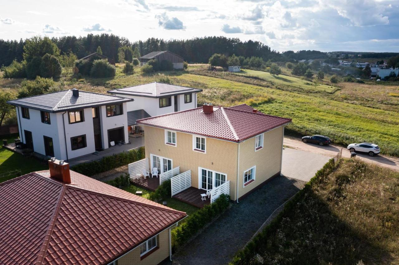 2 House Between Two Lakes VNO Exteriör bild
