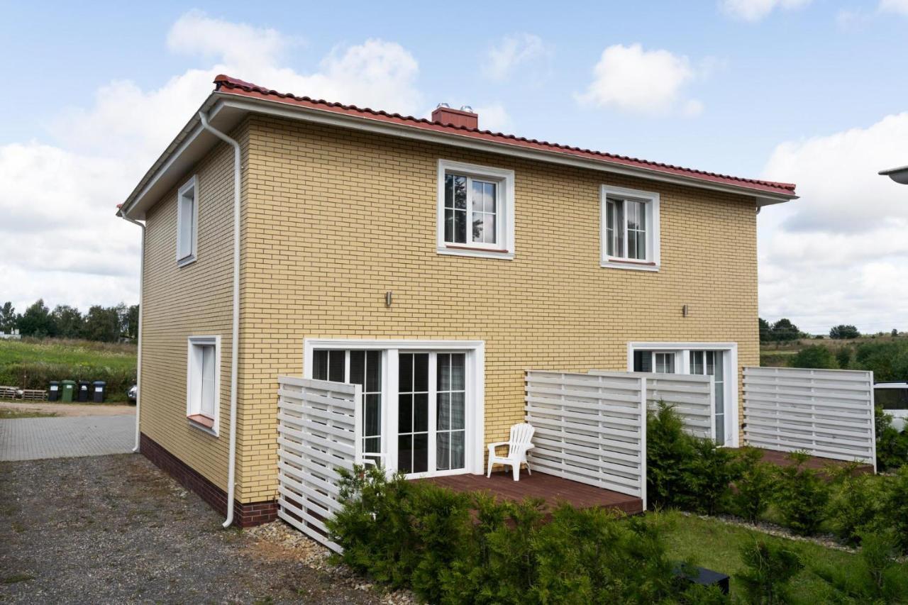 2 House Between Two Lakes VNO Exteriör bild